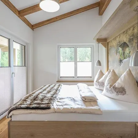 2br Penthousse - Thurn Pass *